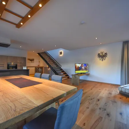 Alpenzeit 別荘 ラディス